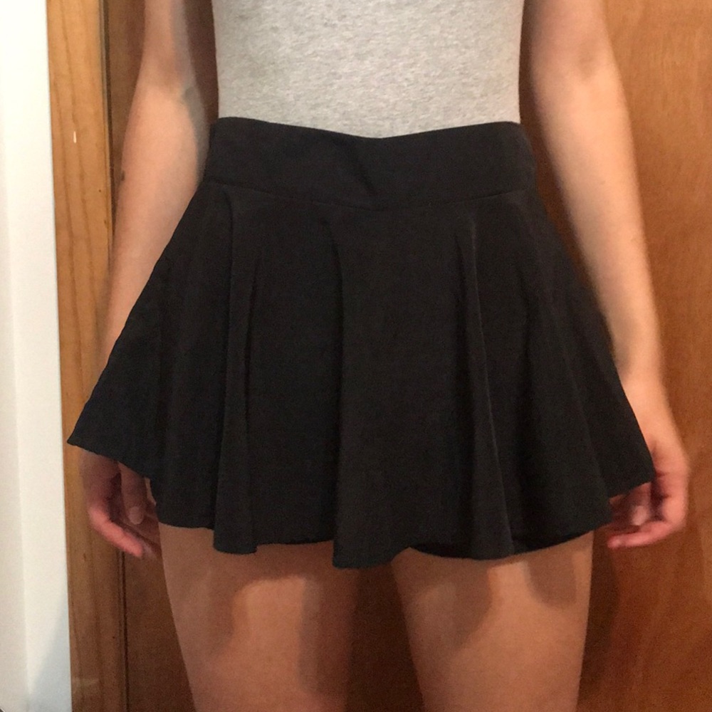 Black tennis flare skater skirt
